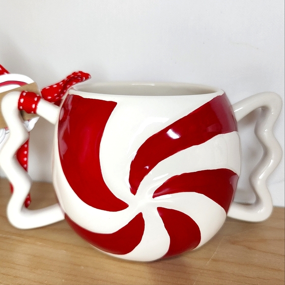 🆕️ Rae Dunn Peppermint Wishes Candy Shaped Mug - Picture 2 of 2